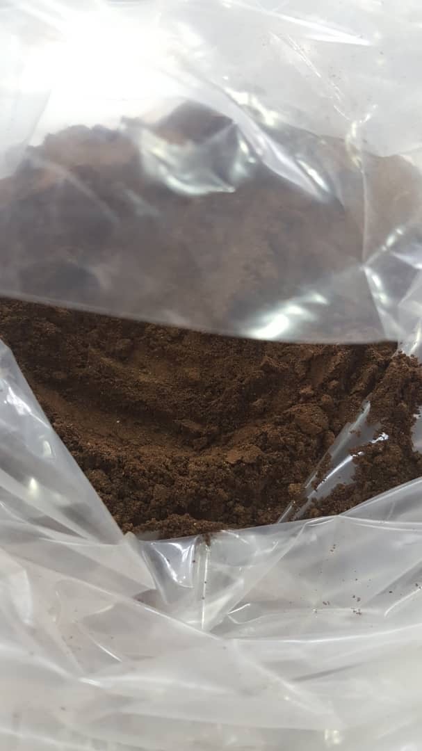 Citron noir en poudre 150 gr